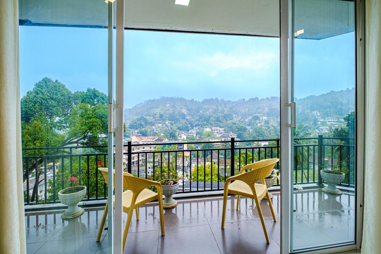 Queens Mount Ridge Kandy Exterior photo